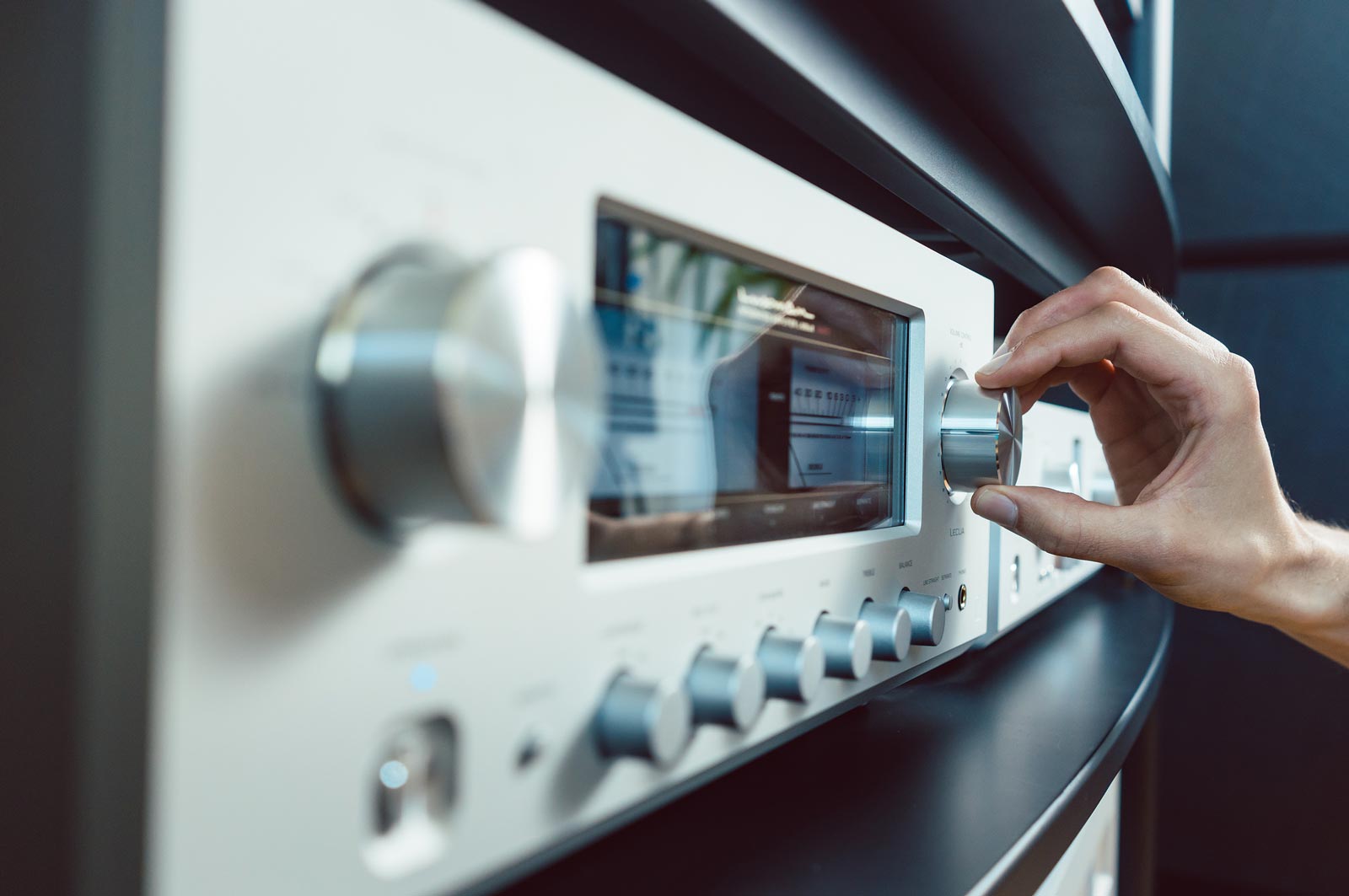 turning up audio amplifier