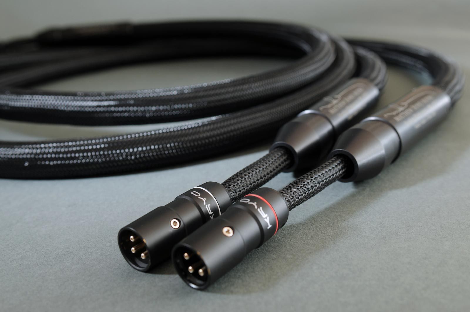 Matthew Bond Audio Analog Reference Interconnect cable connector closeup